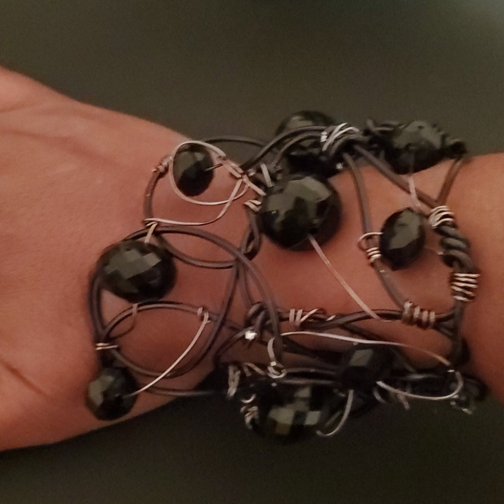 Jewelry - Picture 2 of 3